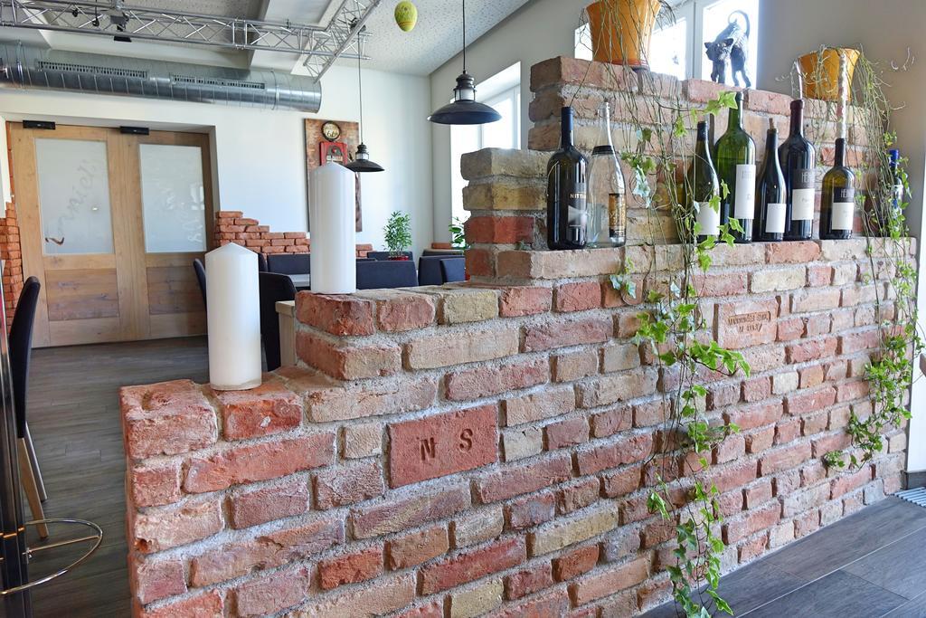Weinhotel Kirchenwirt غولز المظهر الخارجي الصورة