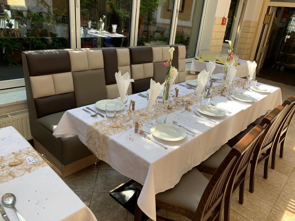 Weinhotel Kirchenwirt غولز المظهر الخارجي الصورة