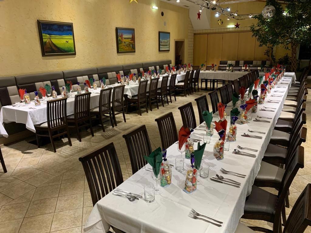 Weinhotel Kirchenwirt غولز المظهر الخارجي الصورة